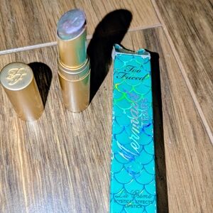 Too Faced La Crème Lipstick - Iridescent Purple